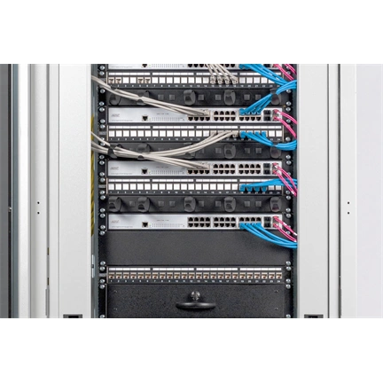 DIGITUS 19" 2U fekete vakpanel
