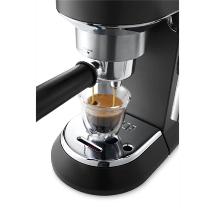 DeLonghi DEDICA style EC685BK eszpresszó kávéfőző
