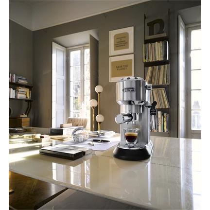 DeLonghi DEDICA style EC685M eszpresszó kávéfőző