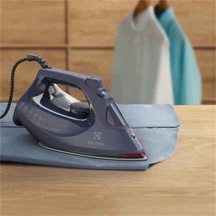 Electrolux E6SI1-4MN gőzölős vasaló