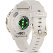 Garmin Venu 3S okosóra - krémarany rozsdamentes acélkeret, elefántcsontszínű tok és szilikonszíj