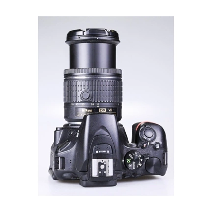 Használt Nikon D5600 + 18-55mm VR AF-P sn:6124379-23854183