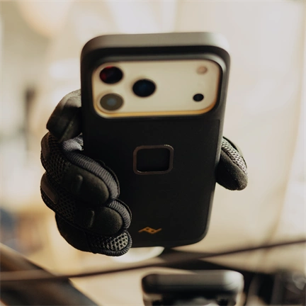 PEAK DESIGN Mobile Everyday Clarino Case iPhone 17 Pro Max - Fekete